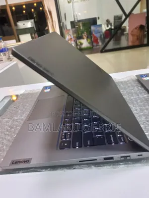 New Laptop Lenovo ThinkPad 13 16GB Intel Core I7 SSD 512GB