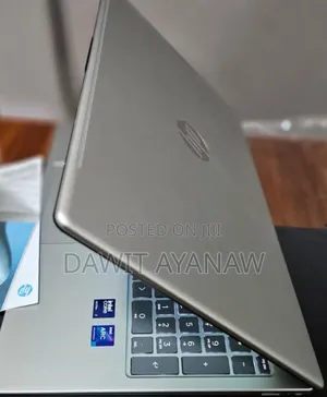 New Laptop HP Envy X360 16GB Intel Core Ultra 7 SSD 512GB