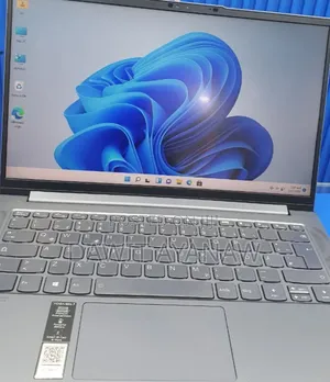 New Laptop Lenovo Yoga 700 16GB AMD Ryzen 7 SSD 512GB