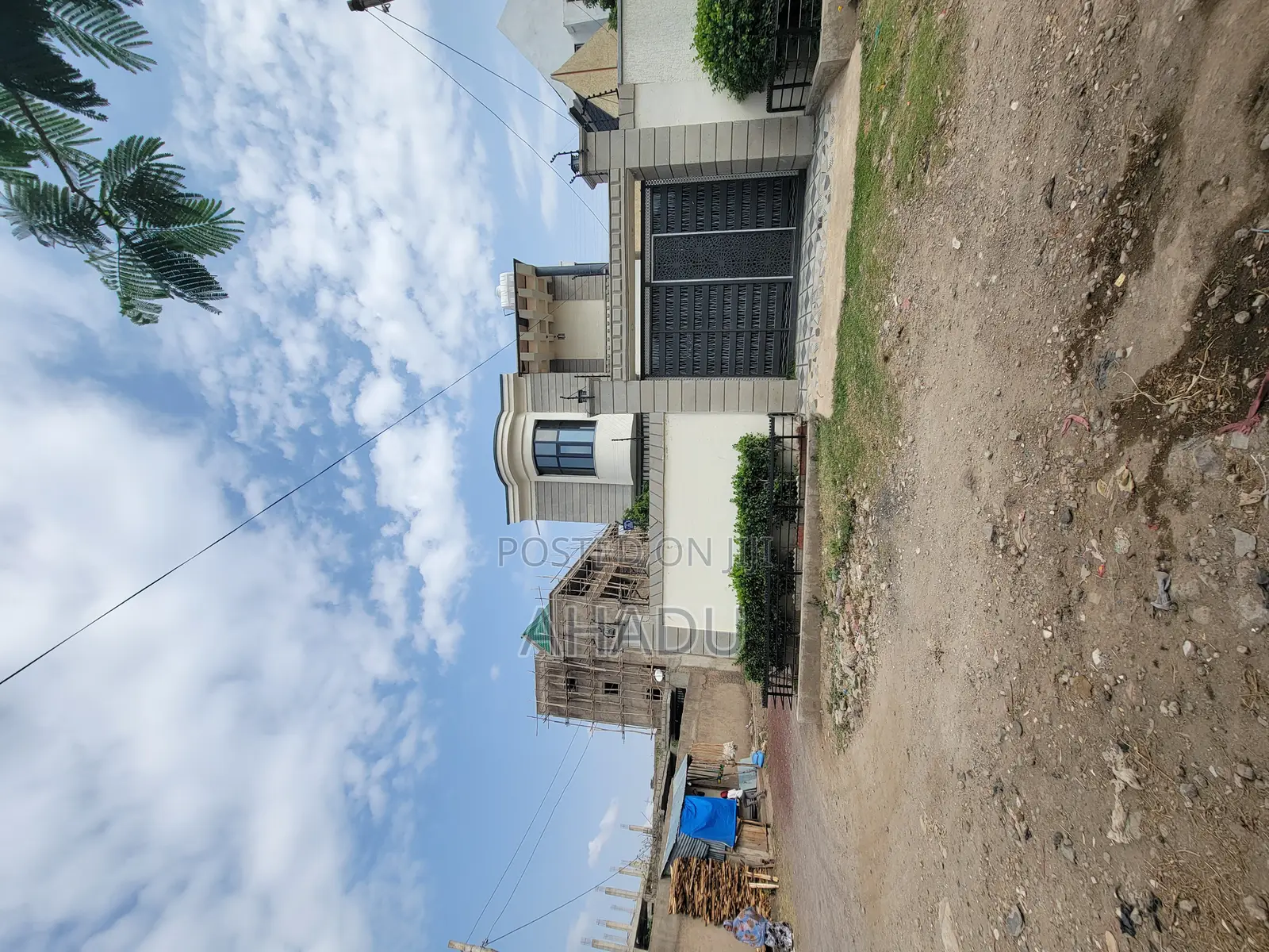 6bdrm House in Adama for sale