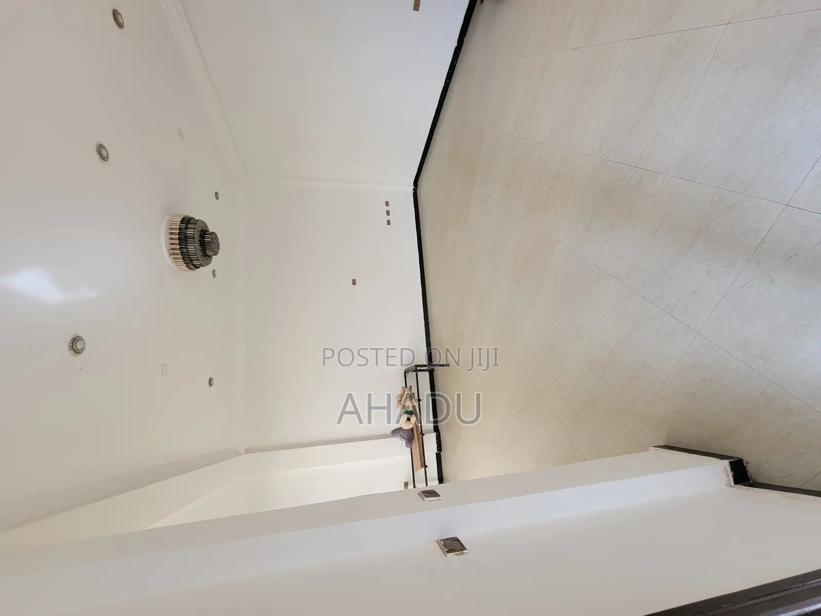 6bdrm House in Adama for sale