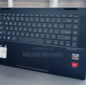 New Laptop HP Envy X360 8GB AMD Ryzen 7 SSD 512GB