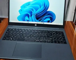 Photo - New Laptop HP Stream Notebook 16GB Intel Core I5 SSD 512GB