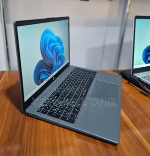 New Laptop HP 250 G10 16GB Intel Core I5 SSD 512GB