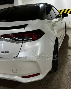 Toyota Corolla 2021 White