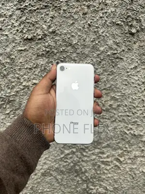 Apple iPhone 8 64 GB White