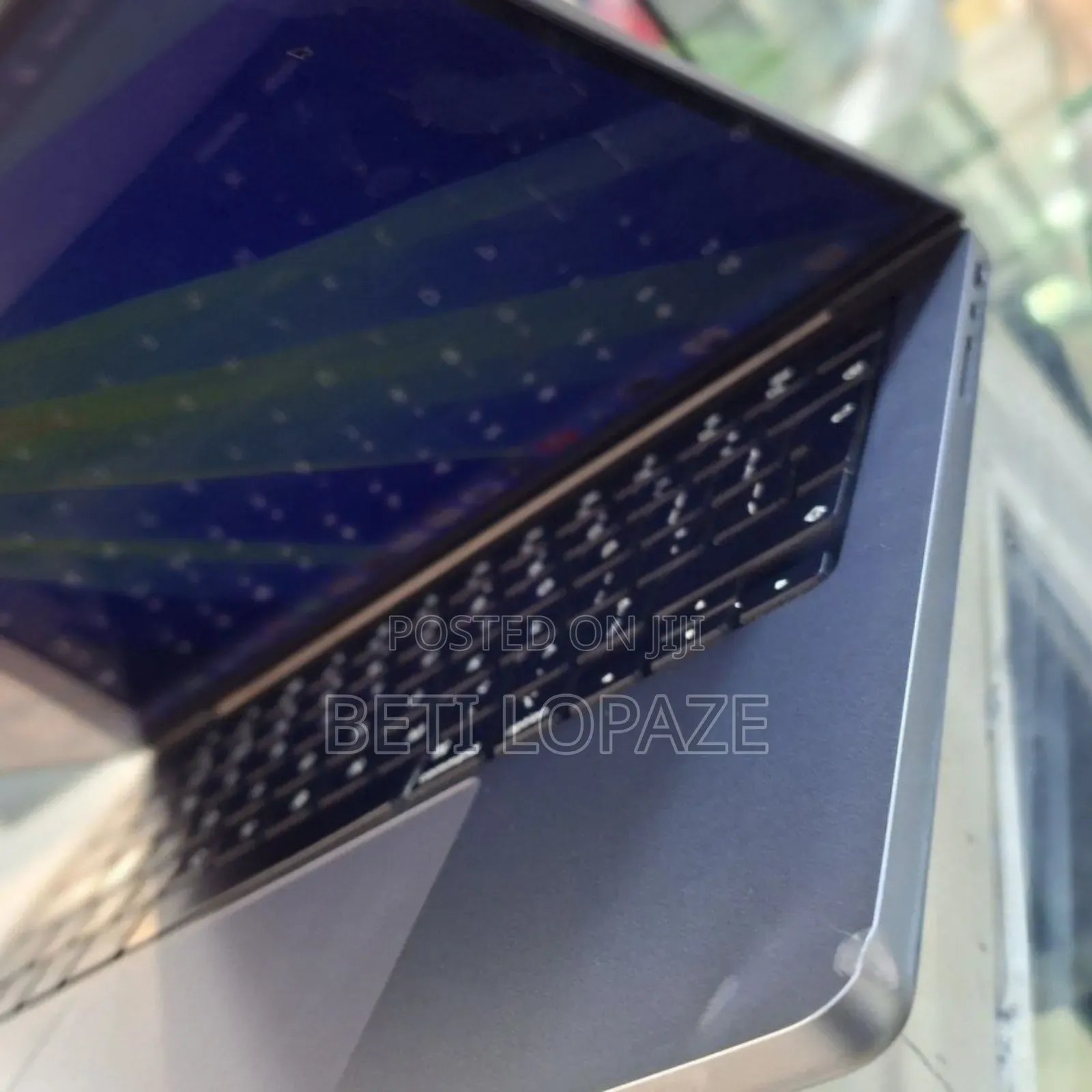 New Laptop Apple MacBook Pro M1 16GB Intel Core I5 SSD 512GB