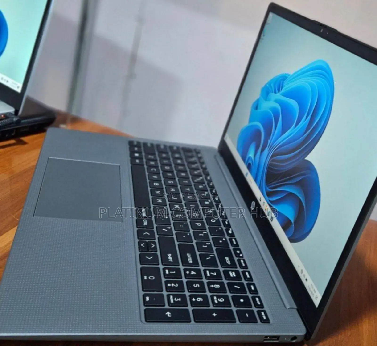 New Laptop HP 250 G10 16GB Intel Core I5 SSD 512GB