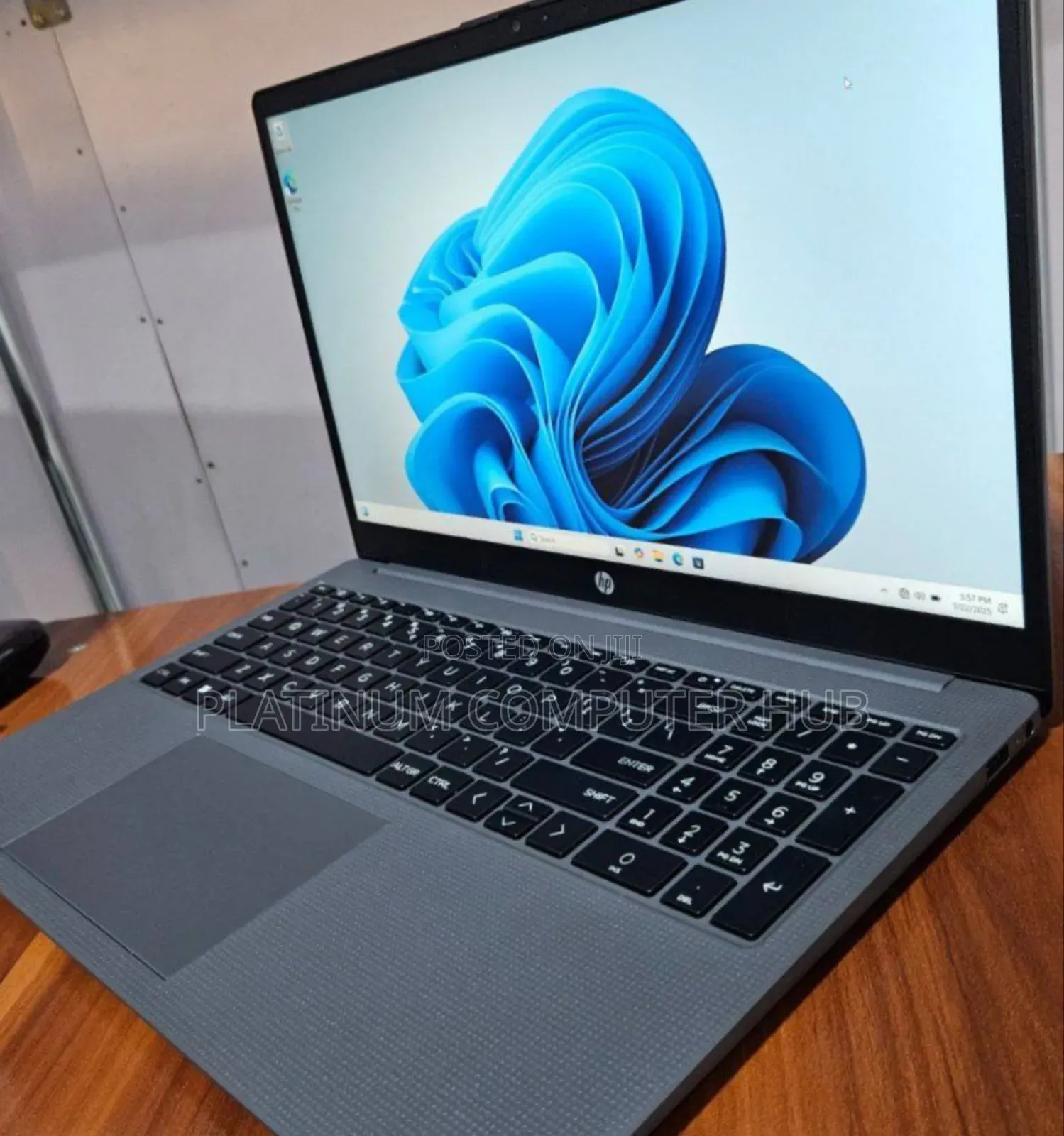 New Laptop HP 250 G10 16GB Intel Core I5 SSD 512GB