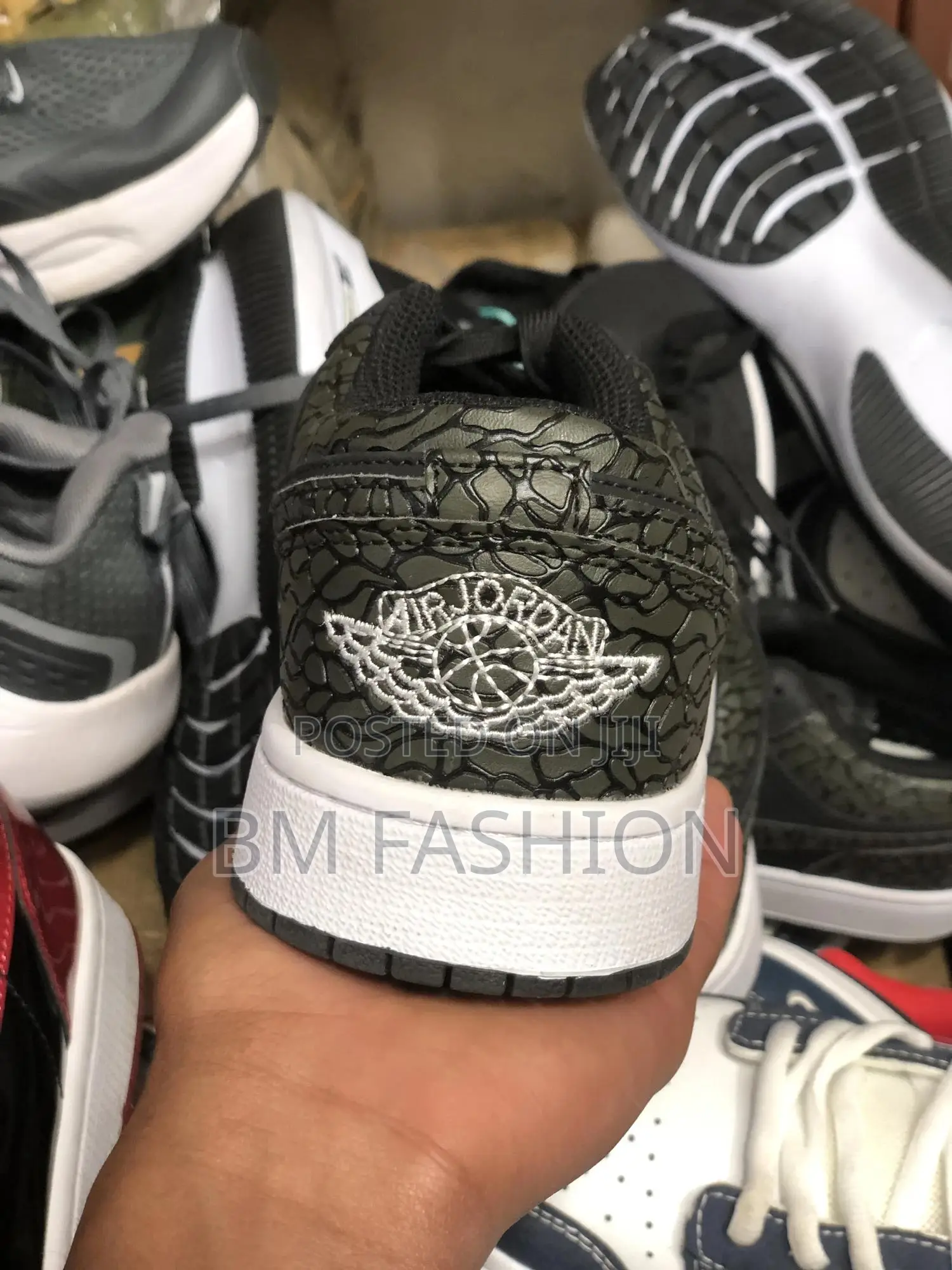 Air Jordan 1 Low Dunk Black Cement