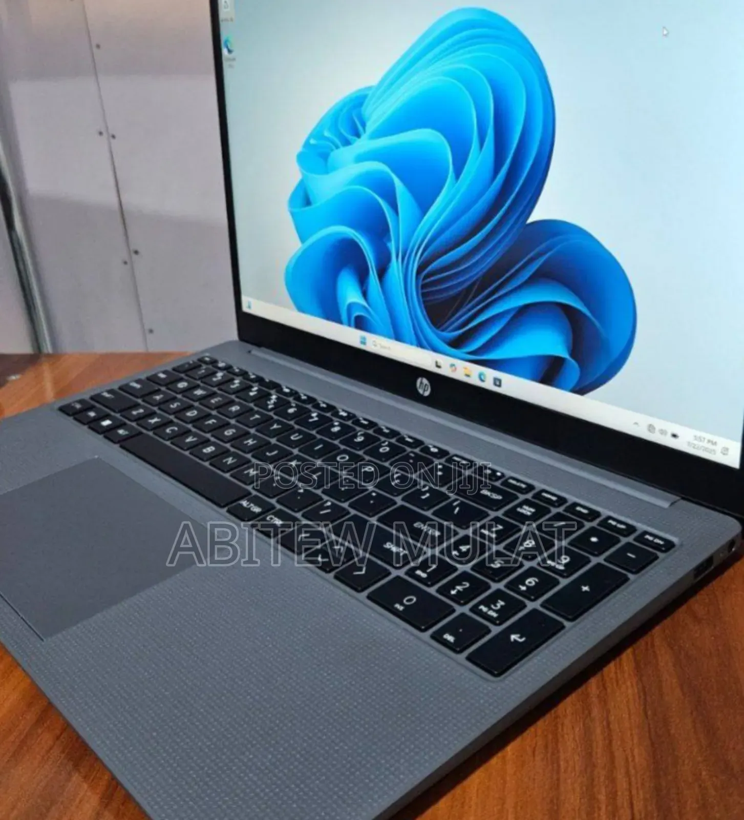 New Laptop HP 250 G10 16GB Intel Core I5 SSD 512GB