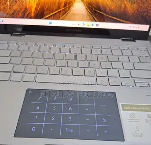 New Laptop Asus ZenBook Flip UX360UA 16GB Intel Core I7 SSD 1T