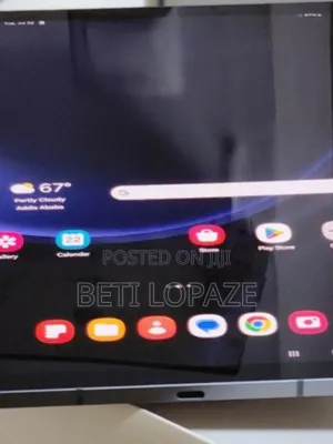 Photo - New Samsung Galaxy Tab S9 128 GB Gray