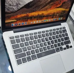 Photo - New Laptop Apple MacBook Pro 2017 8GB Intel Core I5 SSD 256GB