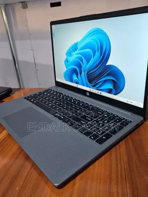 Photo - New Laptop HP Stream Notebook 16GB Intel Core I5 SSD 512GB