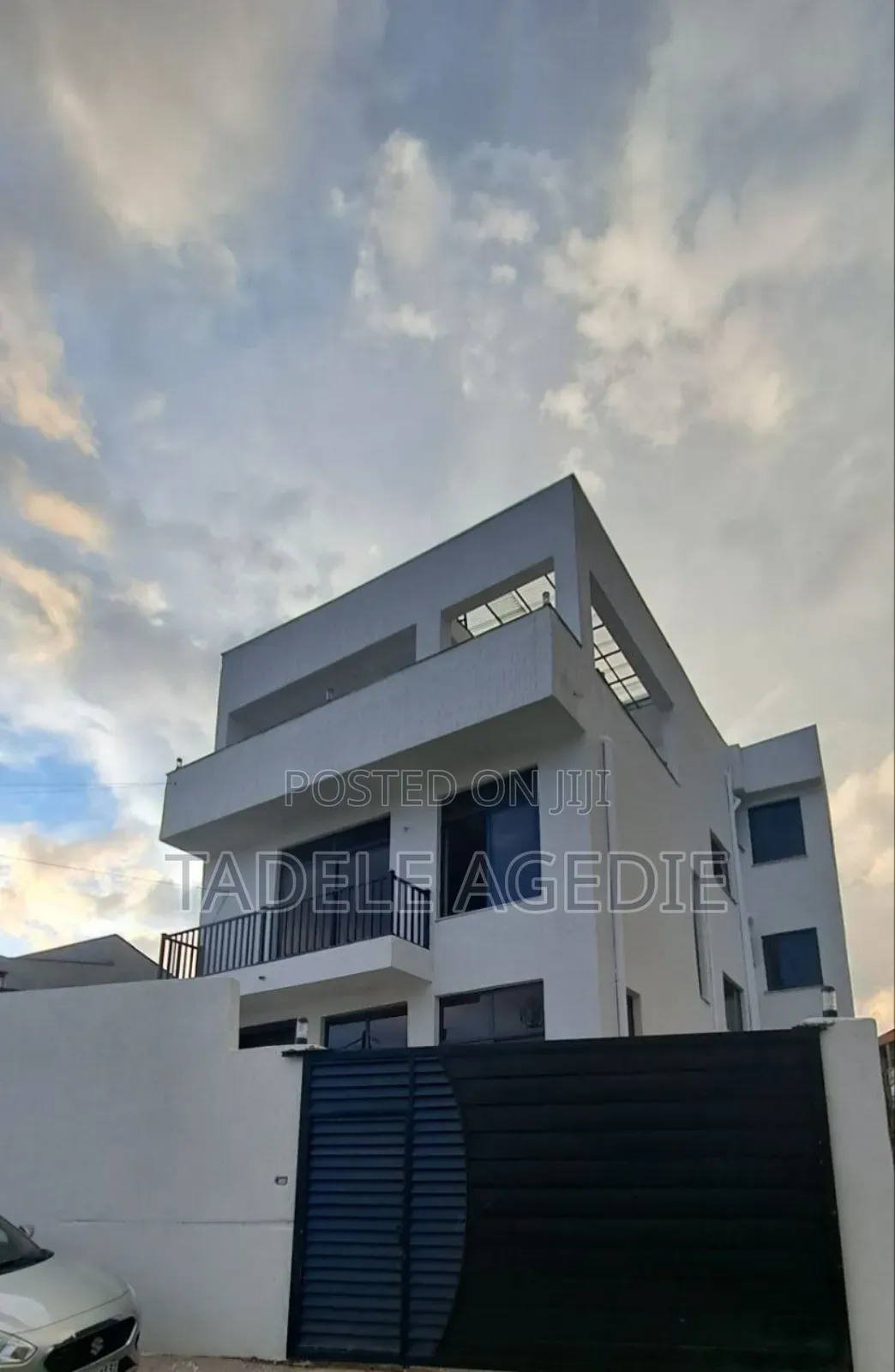 6bdrm House in Yeka for sale