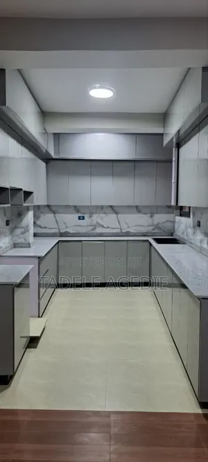 6bdrm House in Yeka for sale