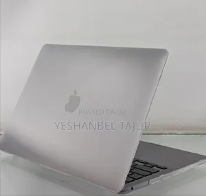 New Laptop Apple MacBook Pro M1 8GB Apple M1 SSD 256GB