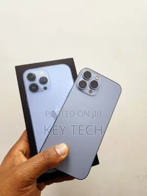 Photo - New Apple iPhone 13 Pro Max 256 GB Blue