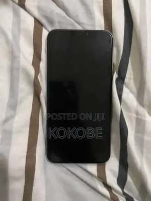 Photo - Apple iPhone X 64 GB White