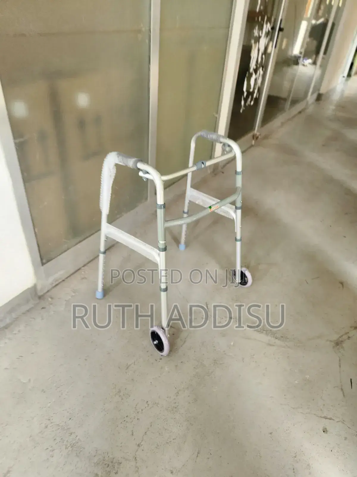 Medical Walker鴦吋almunium Walker盎蔽foldable Walker疑問walker