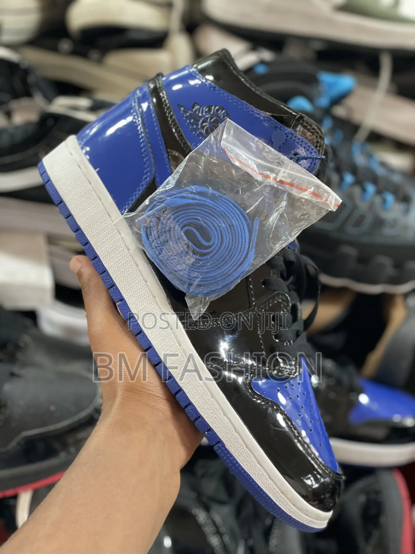 High Quality Mid High Sneakers