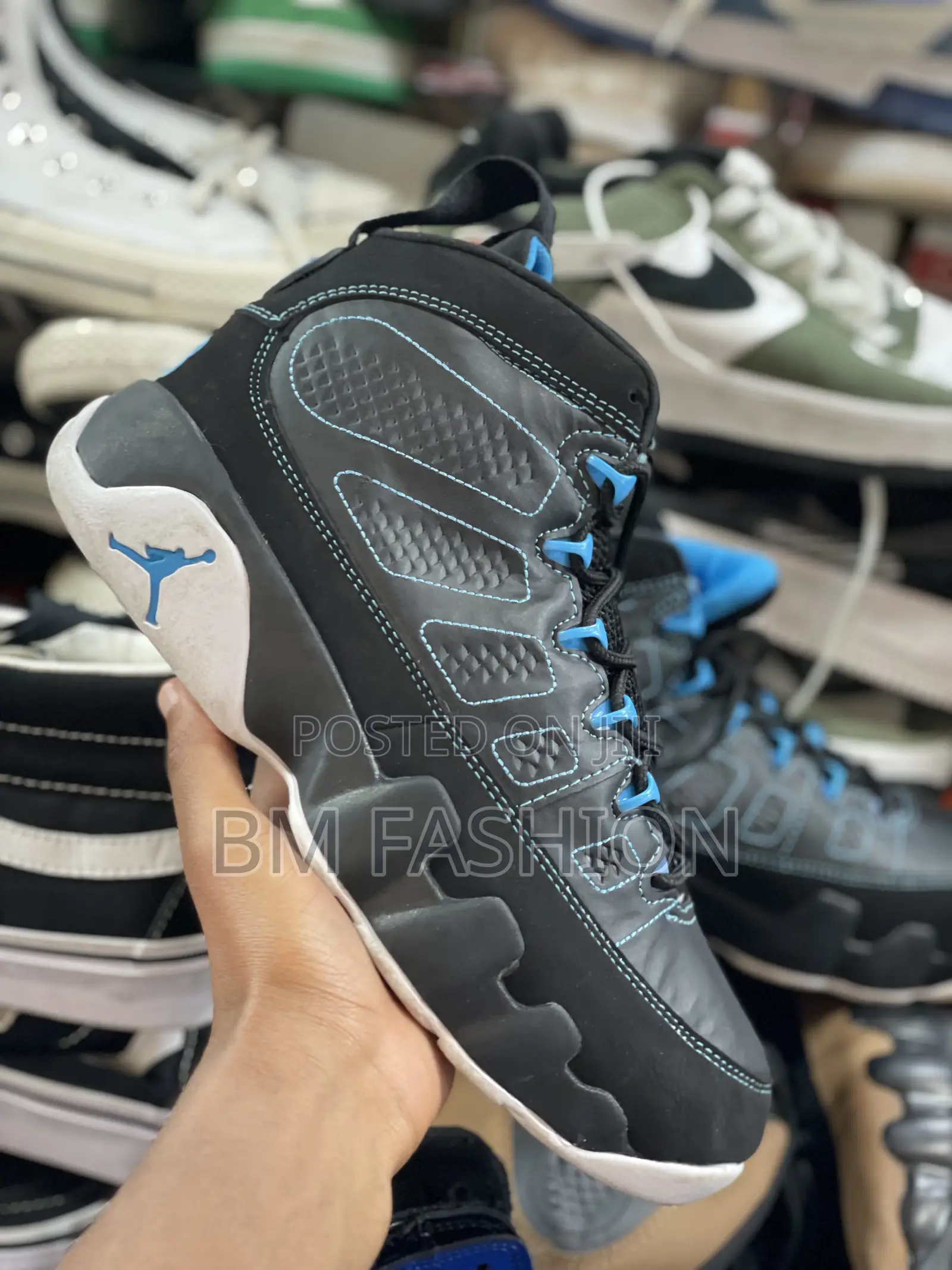 High Quality Mid High Sneakers