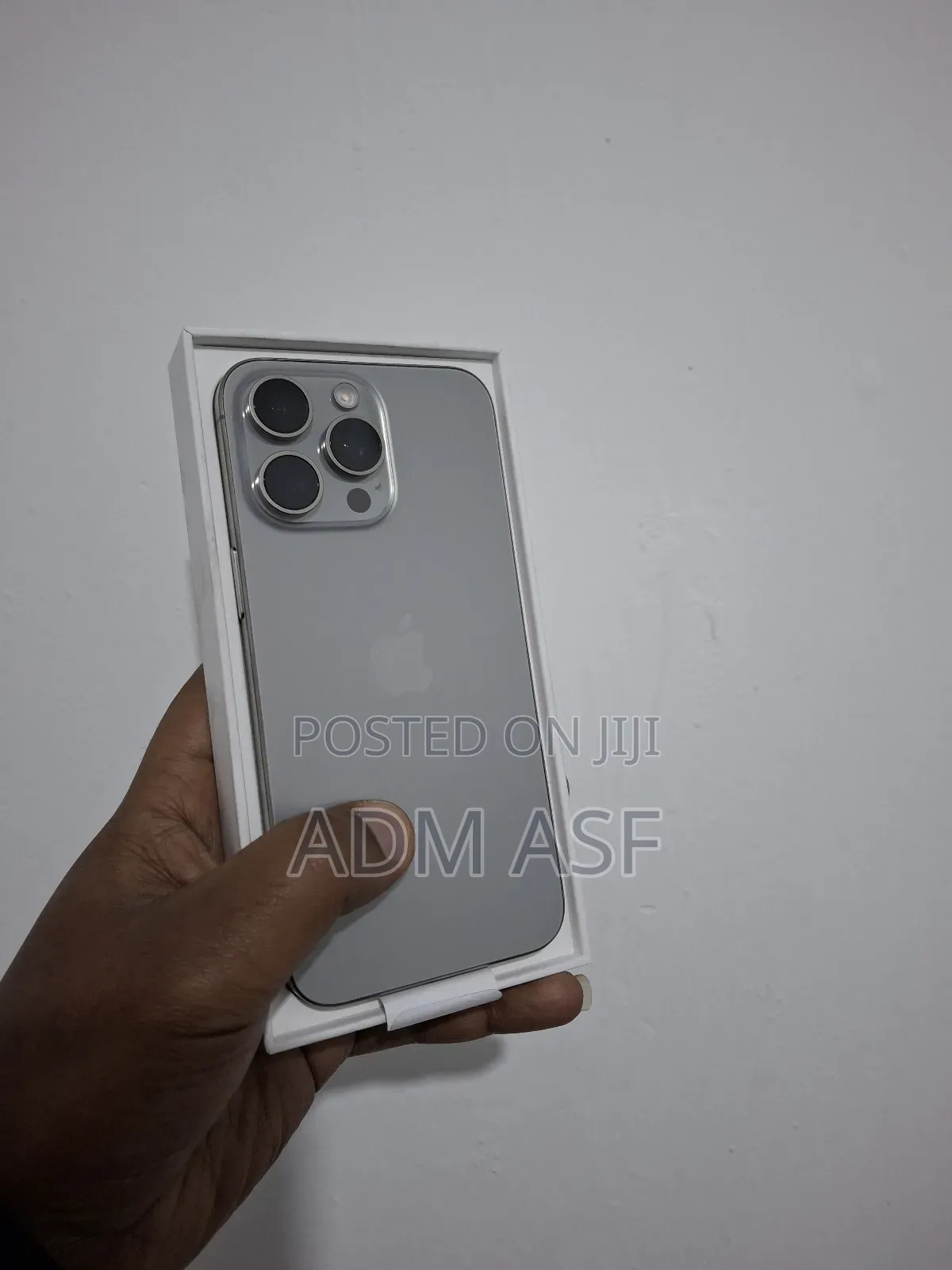 New Apple iPhone 15 Pro Max 256 GB Silver