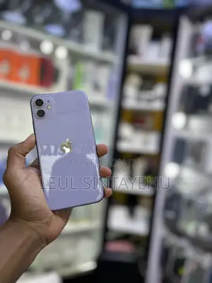 Photo - Apple iPhone 11 128 GB