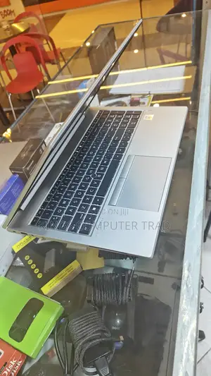 New Laptop HP EliteBook 850 G8 16GB Intel Core I5 SSD 512GB