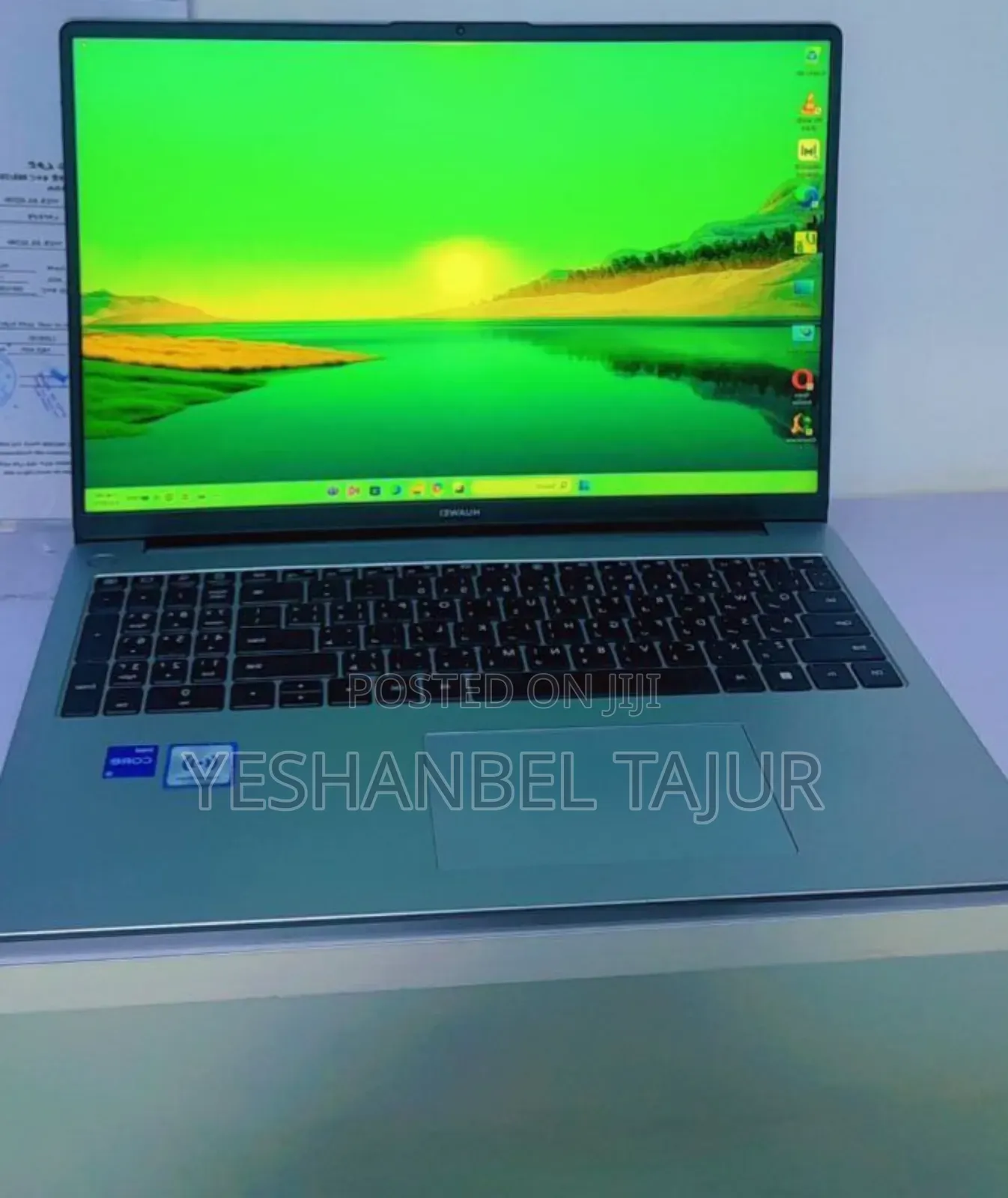 New Laptop Huawei MateBook HZ-W19 8GB Intel Core I5 SSD 512GB