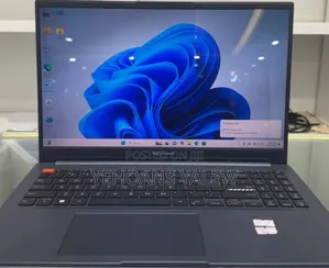 New Laptop Asus 16GB Intel Core I9 SSD 512GB