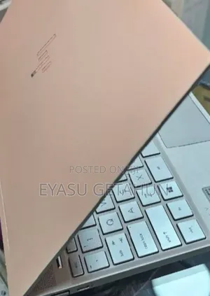 New Laptop HP Envy X360 8GB Intel Core I5 SSD 1T