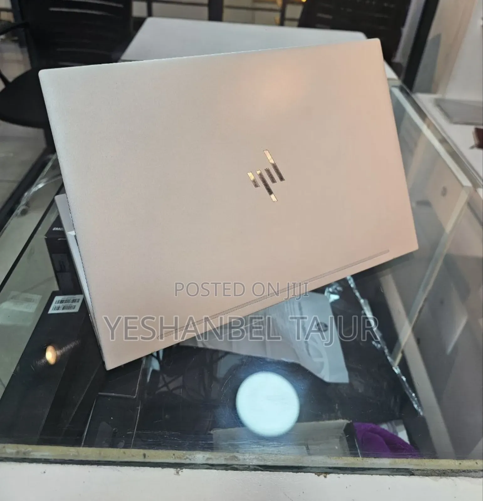 New Laptop HP Envy X2 8GB Intel Core I5 SSD 1T