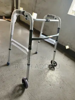 Foldable Walker疑犯walker慺你walker片中medical Foldable Walker