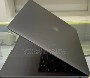 Photo - New Laptop Apple MacBook Pro 8GB Intel Core I5 SSD 512GB