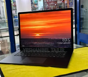 New Laptop Microsoft Surface Book 3 8GB Intel Core I5 SSD 512GB