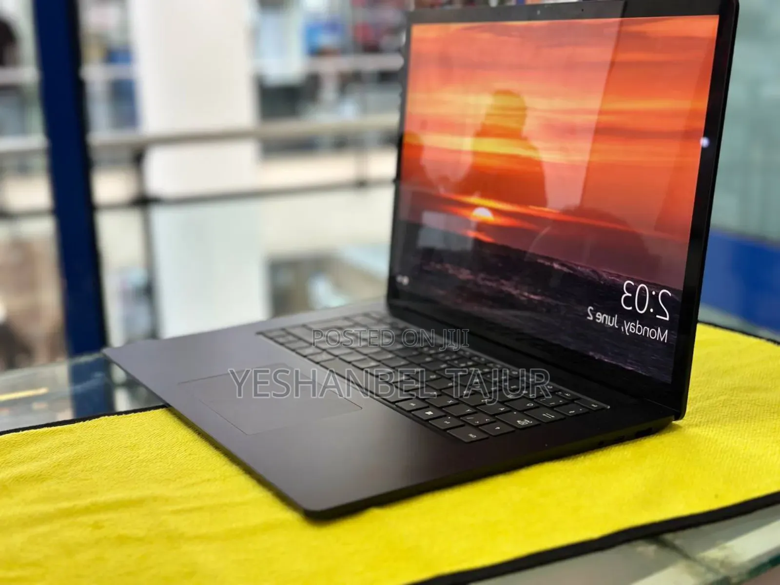 New Laptop Microsoft Surface Book 3 8GB Intel Core I5 SSD 512GB