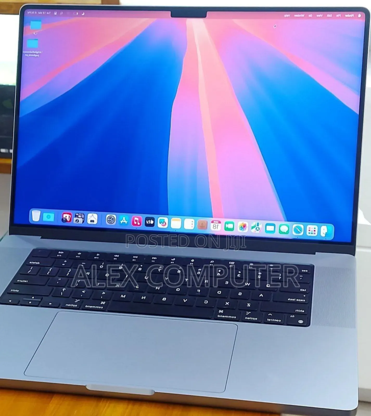 New Laptop Apple MacBook Pro M1 16GB Apple M1 Pro SSD 1T