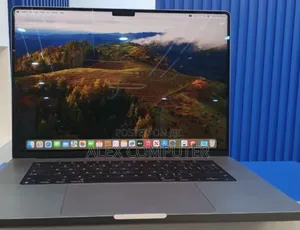 New Laptop Apple MacBook Pro M1 16GB Apple M1 Pro SSD 1T