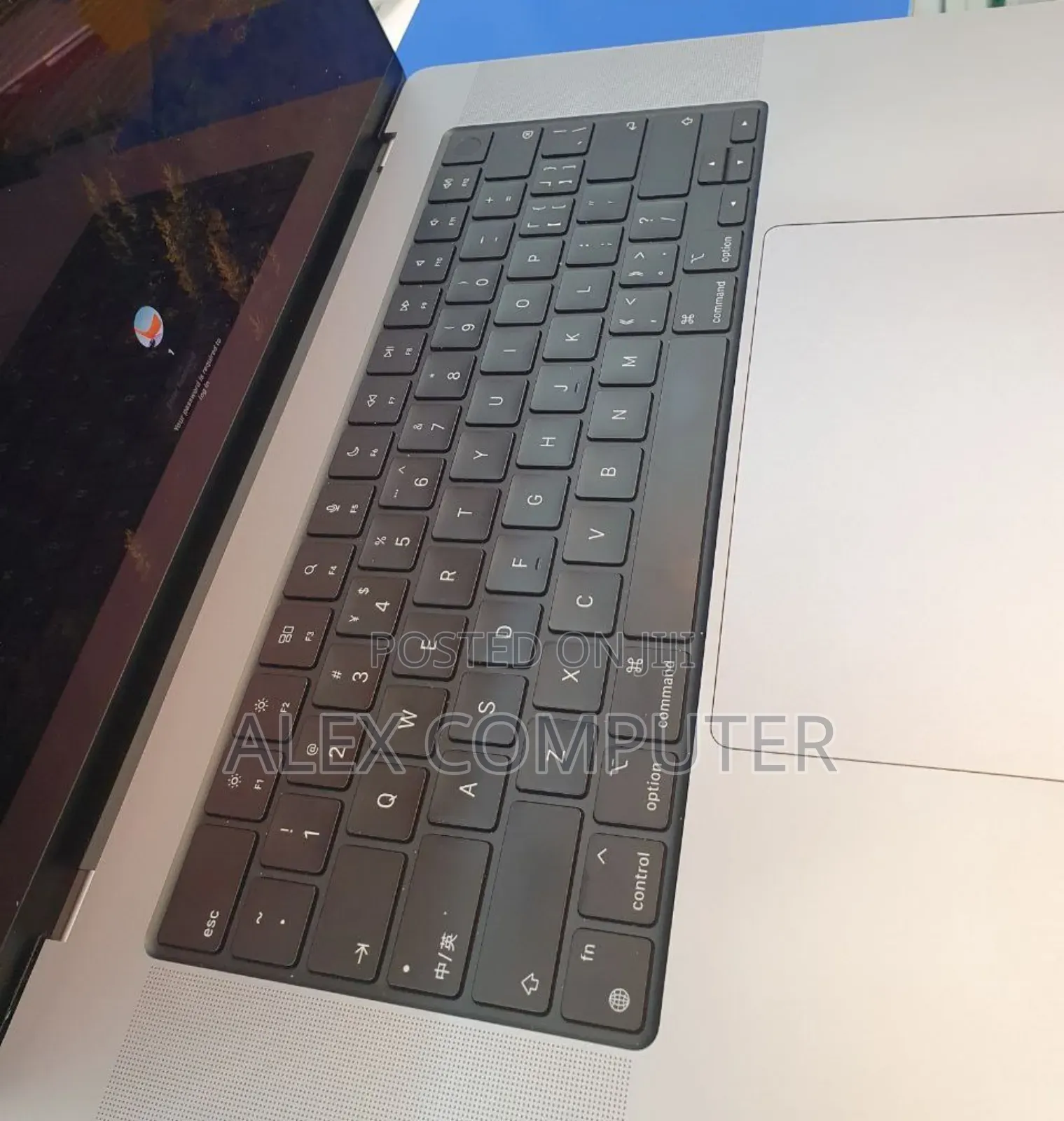 New Laptop Apple MacBook Pro M1 16GB Apple M1 Pro SSD 1T