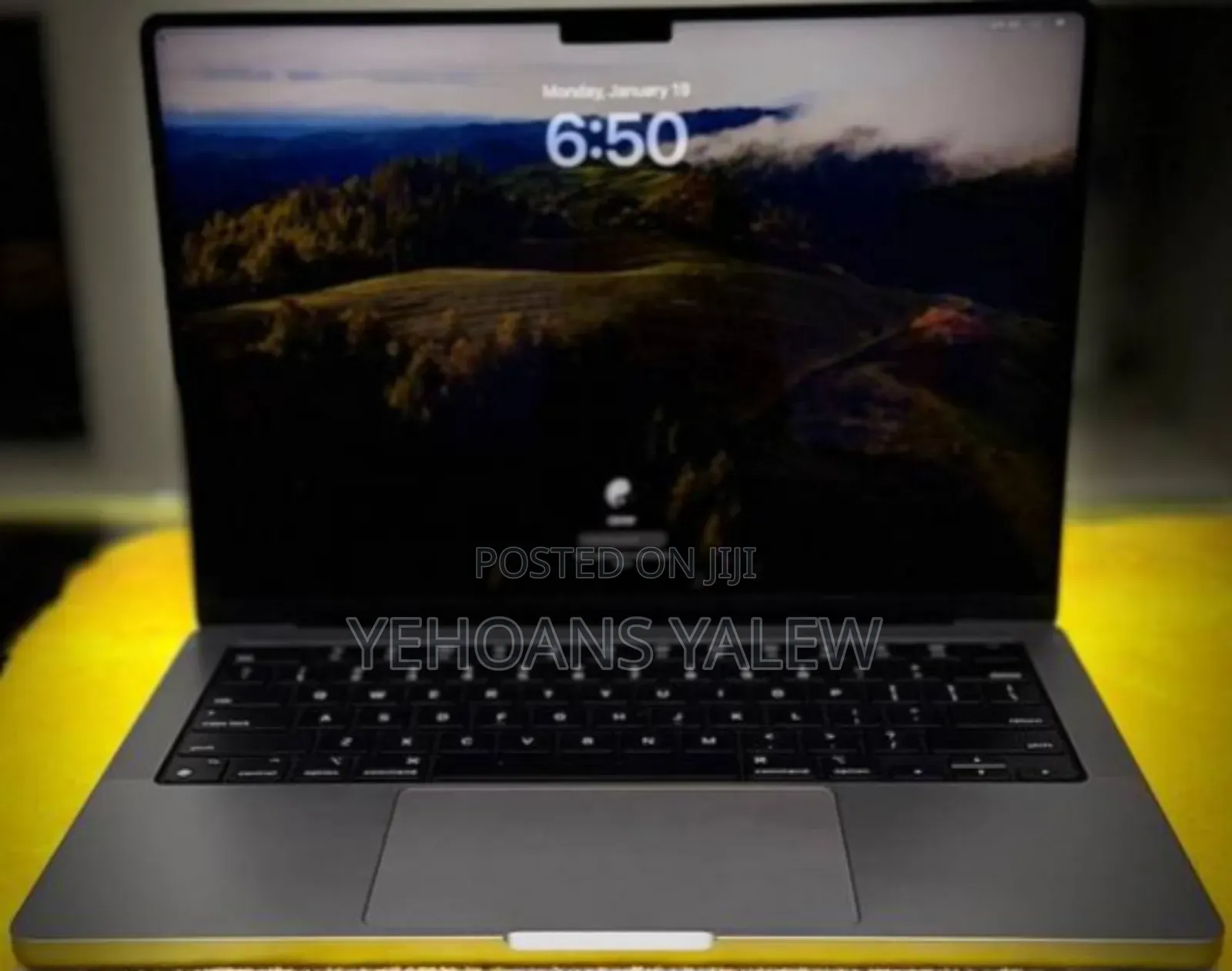 New Laptop Apple MacBook Pro 2023 M3 14-Inch 8GB Apple M3 Pro SSD 512GB
