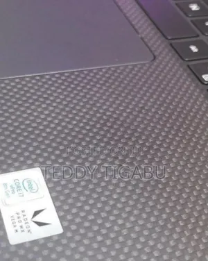 New Laptop Dell Precision 5530 16GB Intel Core I7 SSD 512GB