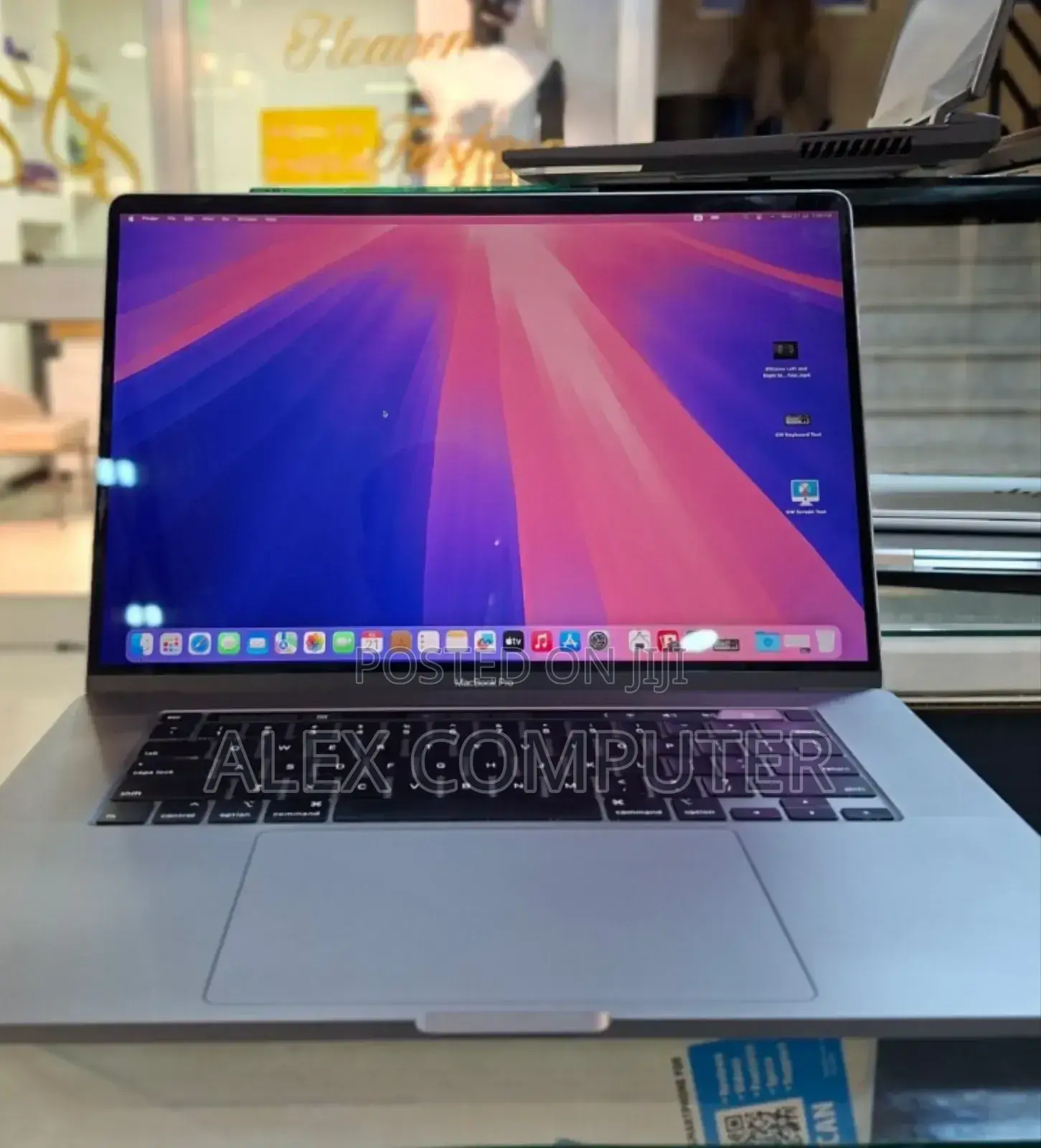 New Laptop Apple MacBook Pro 2019 16GB Intel Core I9 SSD 1T