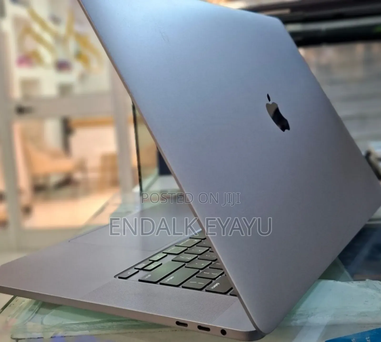 New Laptop Apple MacBook Pro 2019 32GB Intel Core I9 SSD 1T