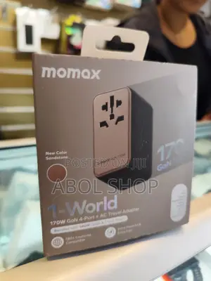 Photo - Momax 4-Port Gan Travel Charger 170w + Usb-C Cable
