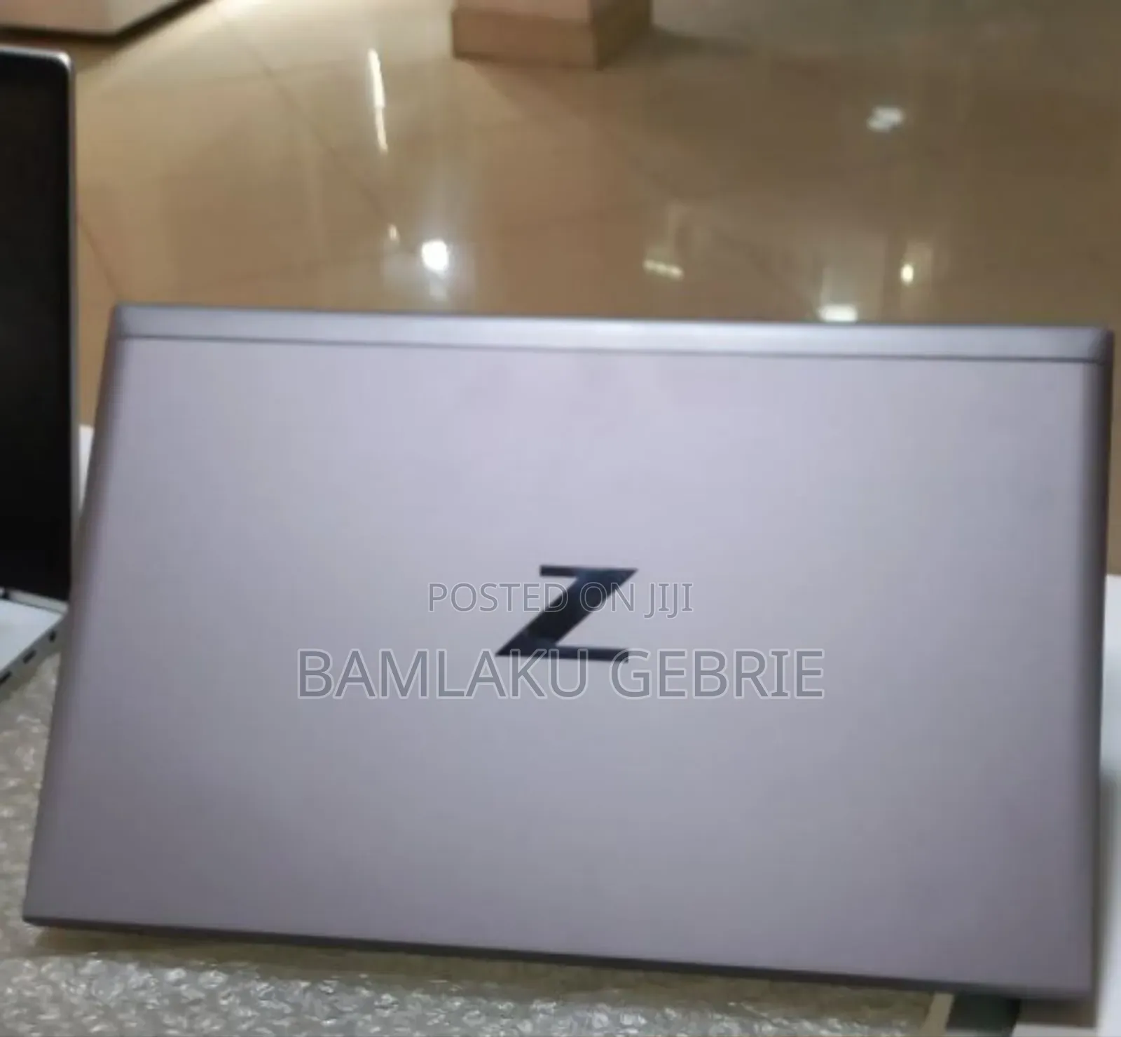 New Laptop HP ZBook Firefly G8 16GB Intel Core I7 SSD 512GB