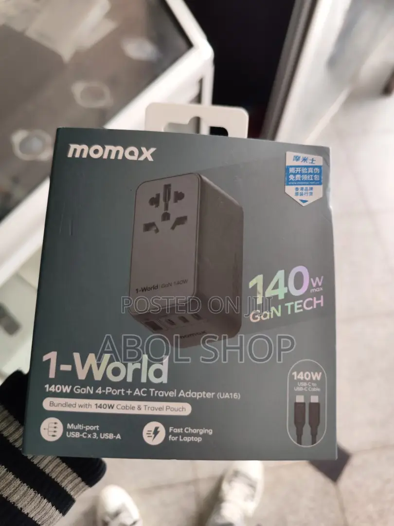Momax Universal 4-Port Travel Gan Charger 140w + Usb-C Cable