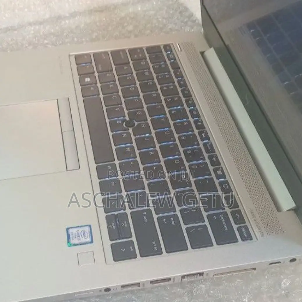 New Laptop HP EliteBook 830 G5 8GB Intel Core I5 SSD 512GB