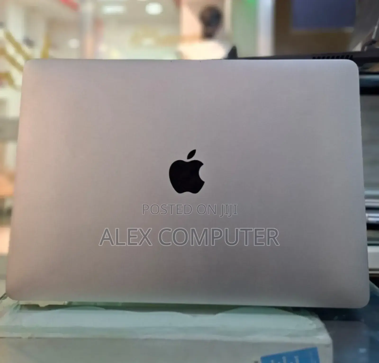 New Laptop Apple MacBook Pro 2019 8GB Intel Core I5 SSD 256GB